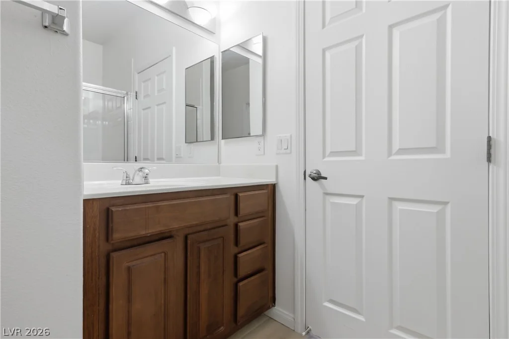 10410 Gold Shadow, Las Vegas, NV 89129