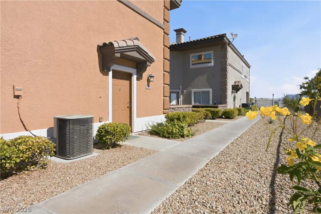 10410 Gold Shadow, Las Vegas, NV 89129