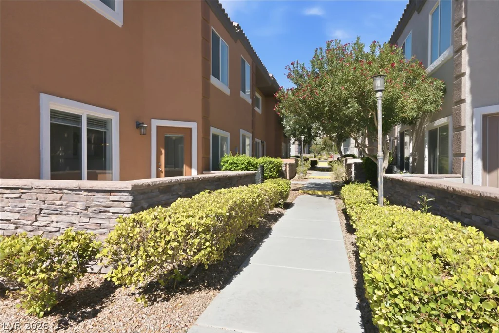 10410 Gold Shadow, Las Vegas, NV 89129