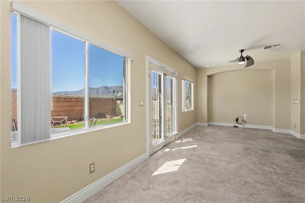 6752 Lookout Lodge, North Las Vegas, NV 89084