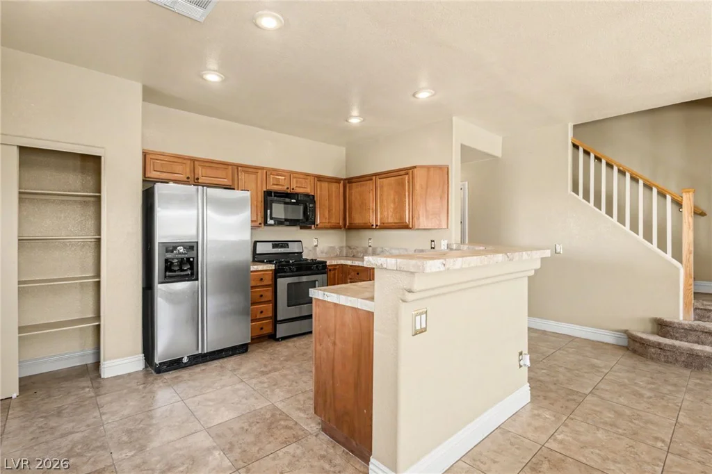 6752 Lookout Lodge, North Las Vegas, NV 89084