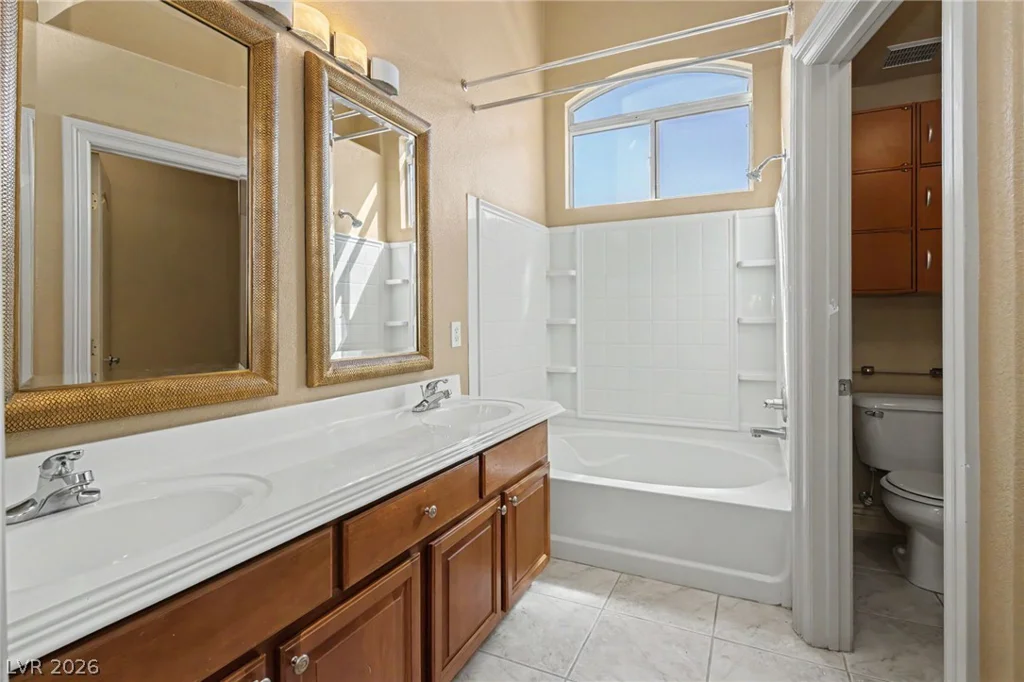 6752 Lookout Lodge, North Las Vegas, NV 89084