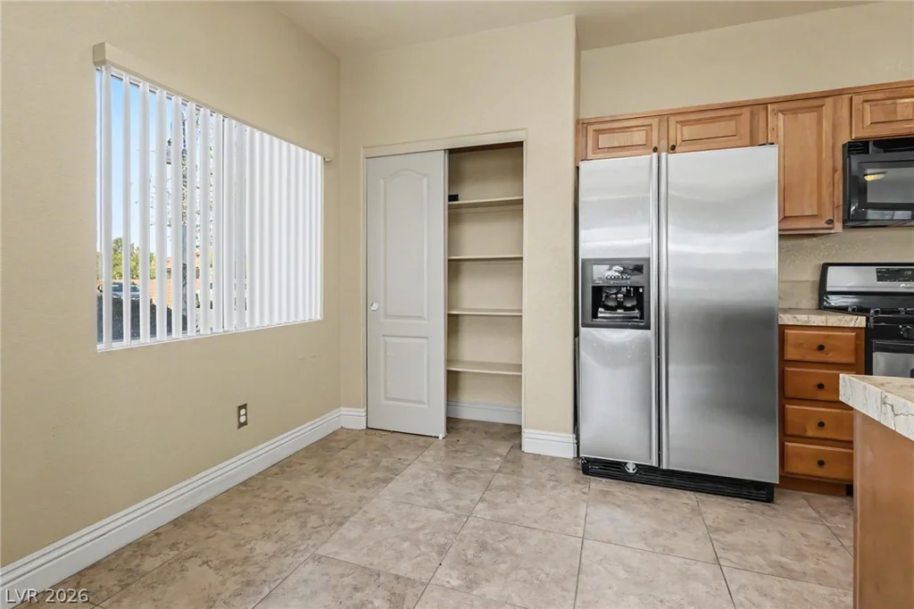 6752 Lookout Lodge, North Las Vegas, NV 89084