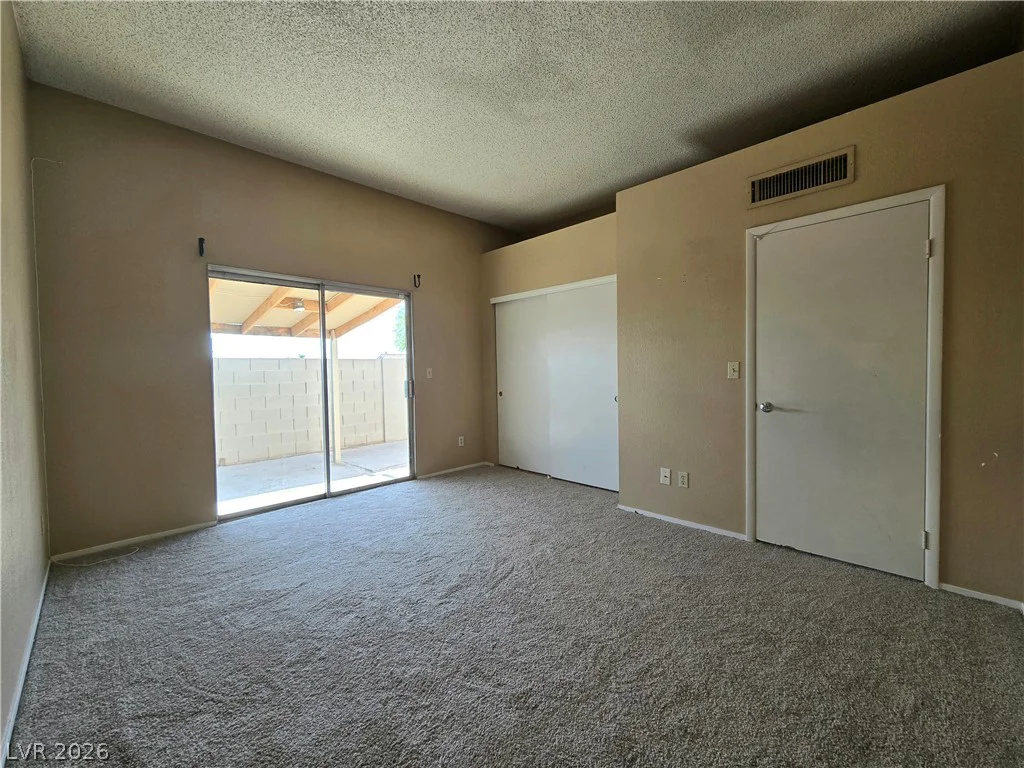 104 Lucy Thompson, Las Vegas, NV 89107