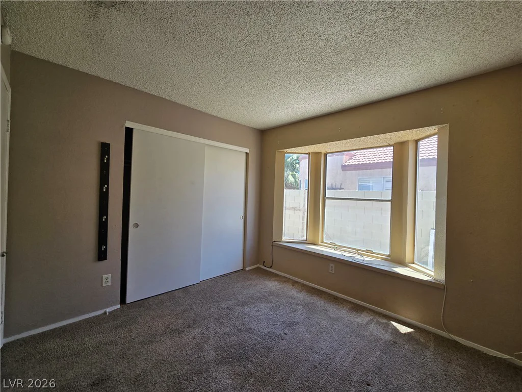 104 Lucy Thompson, Las Vegas, NV 89107