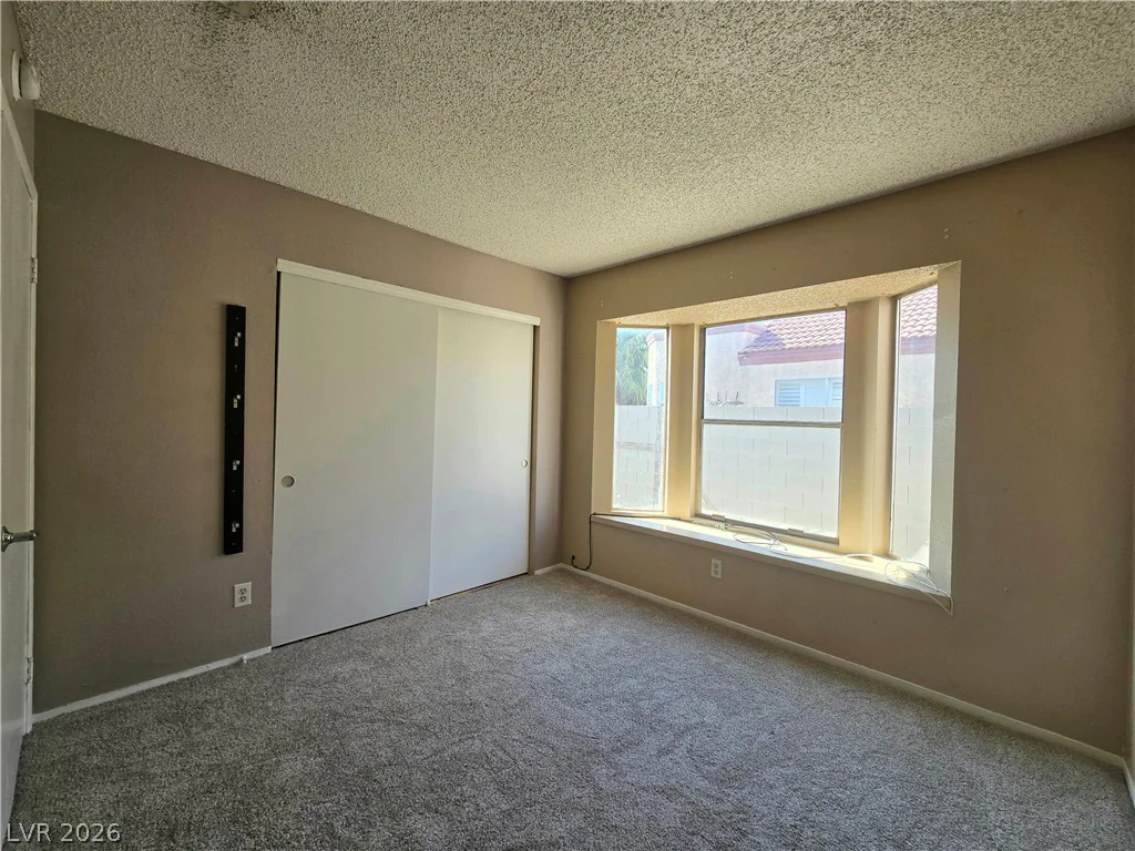 104 Lucy Thompson, Las Vegas, NV 89107