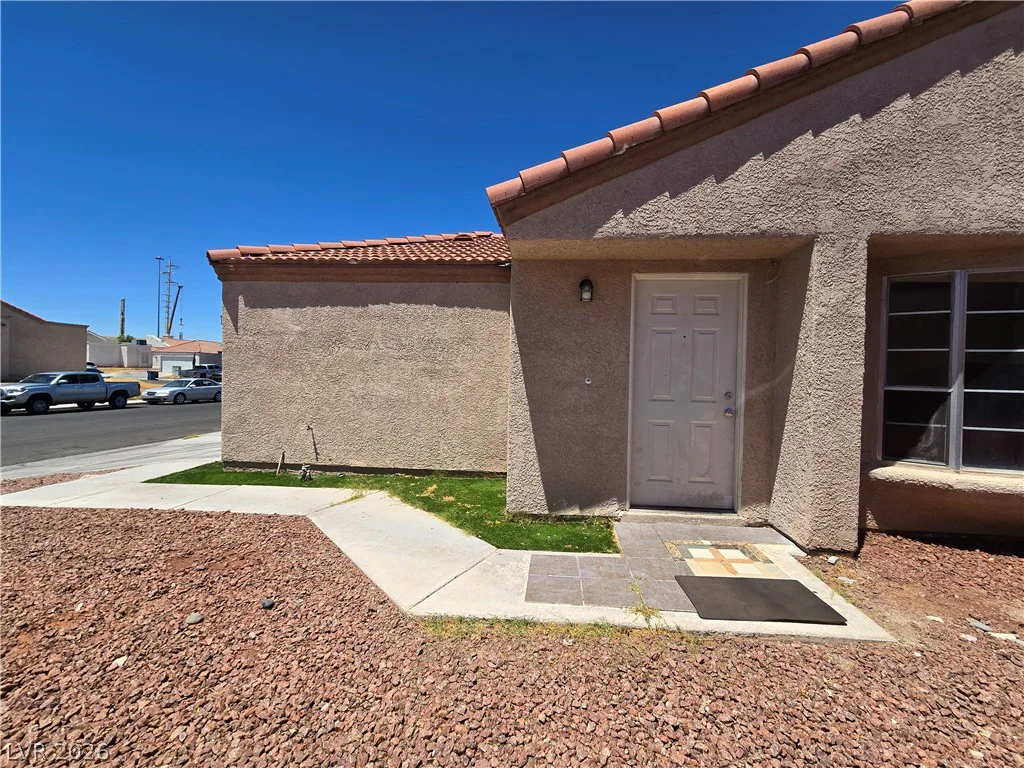 104 Lucy Thompson, Las Vegas, NV 89107