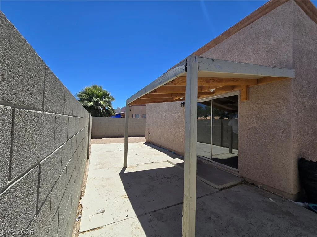 104 Lucy Thompson, Las Vegas, NV 89107