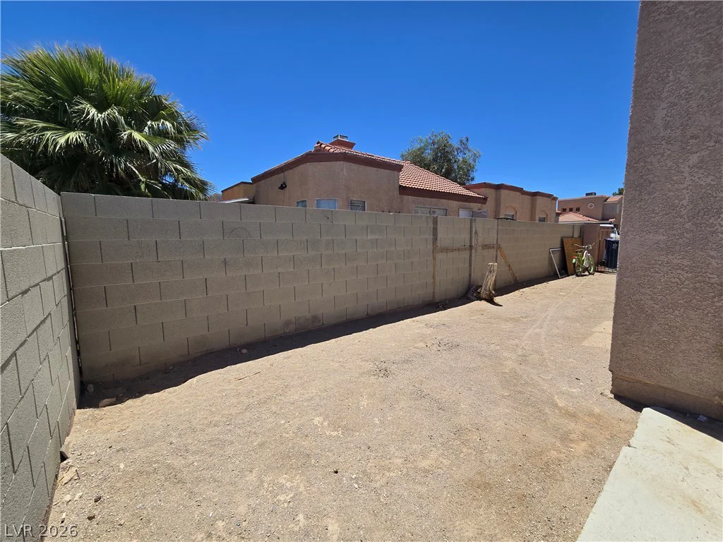 104 Lucy Thompson, Las Vegas, NV 89107