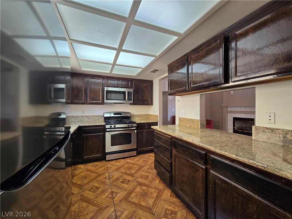 104 Lucy Thompson, Las Vegas, NV 89107