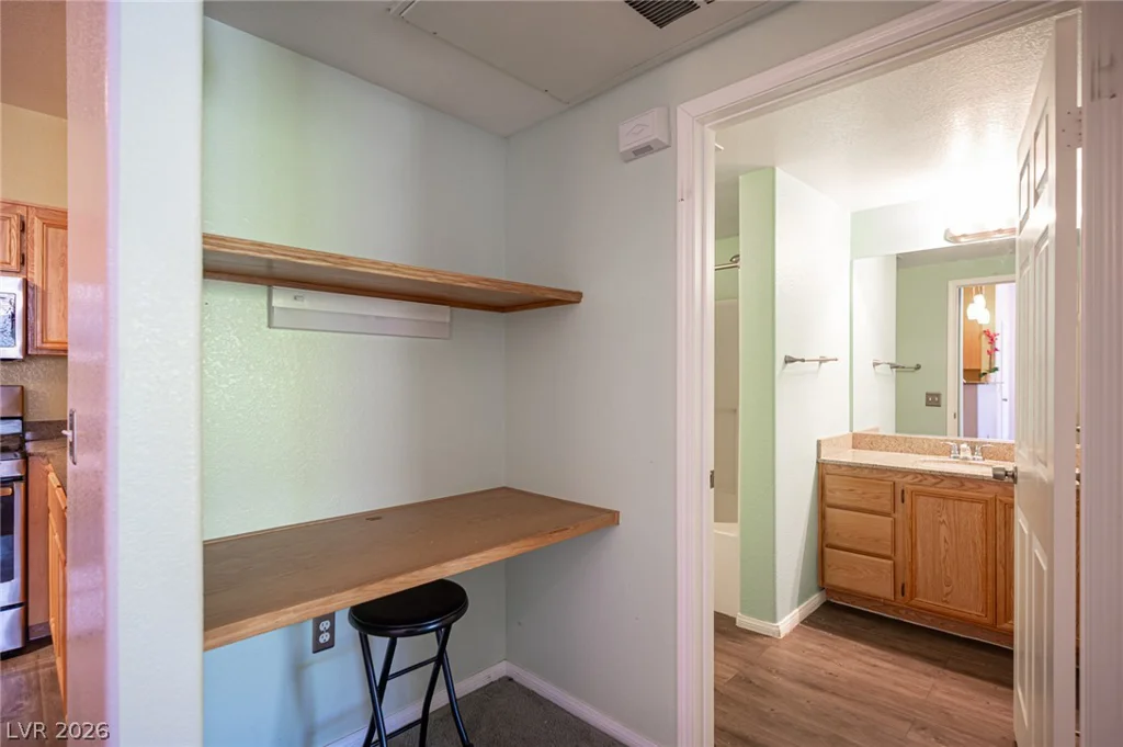 10550 Alexander, Las Vegas, NV 89129