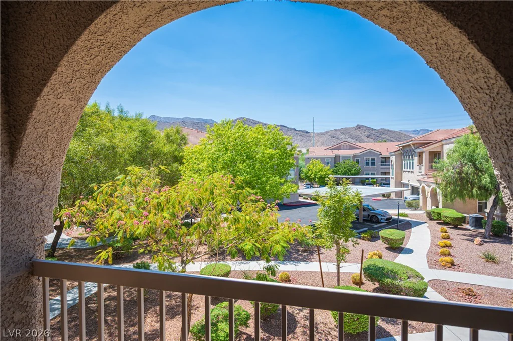 10550 Alexander, Las Vegas, NV 89129