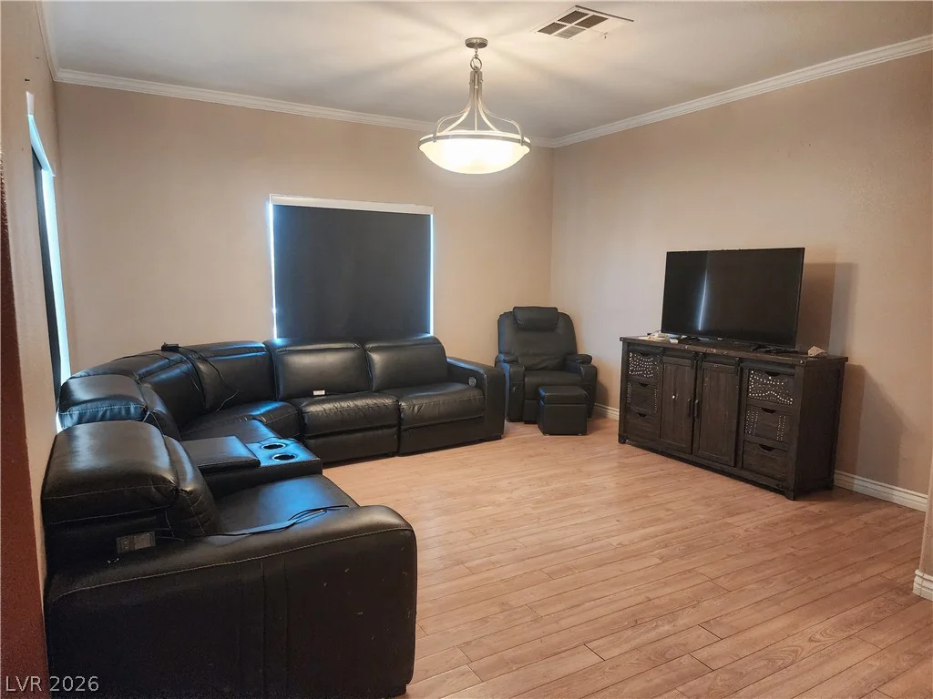 4876 Marco Polo, North Las Vegas, NV 89031