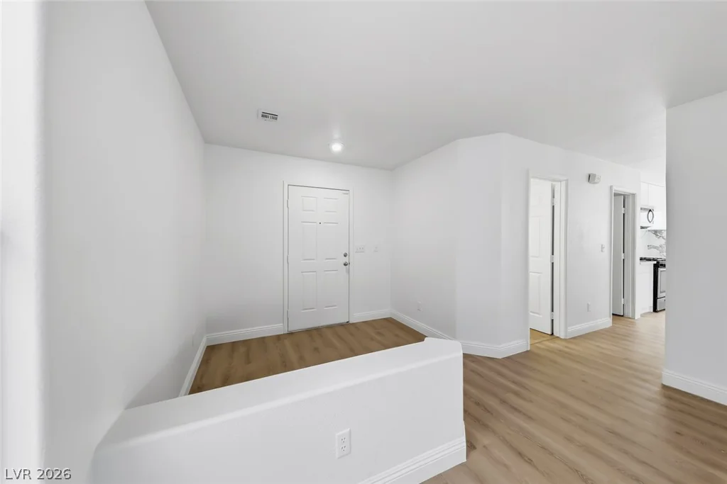 8608 Hidden Pines, Las Vegas, NV 89143