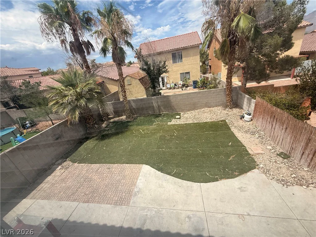 8608 Hidden Pines, Las Vegas, NV 89143