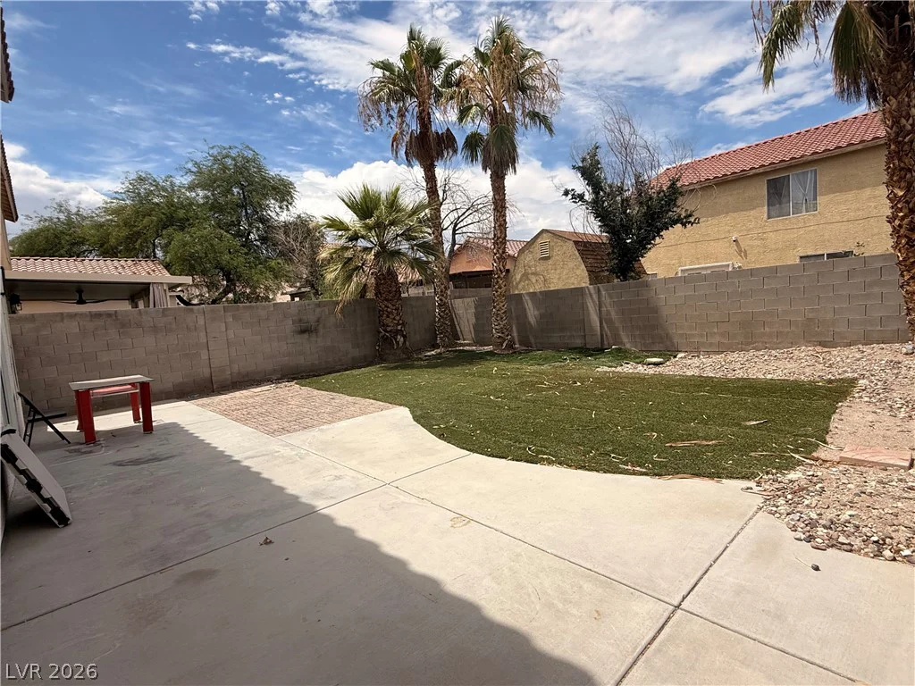 8608 Hidden Pines, Las Vegas, NV 89143