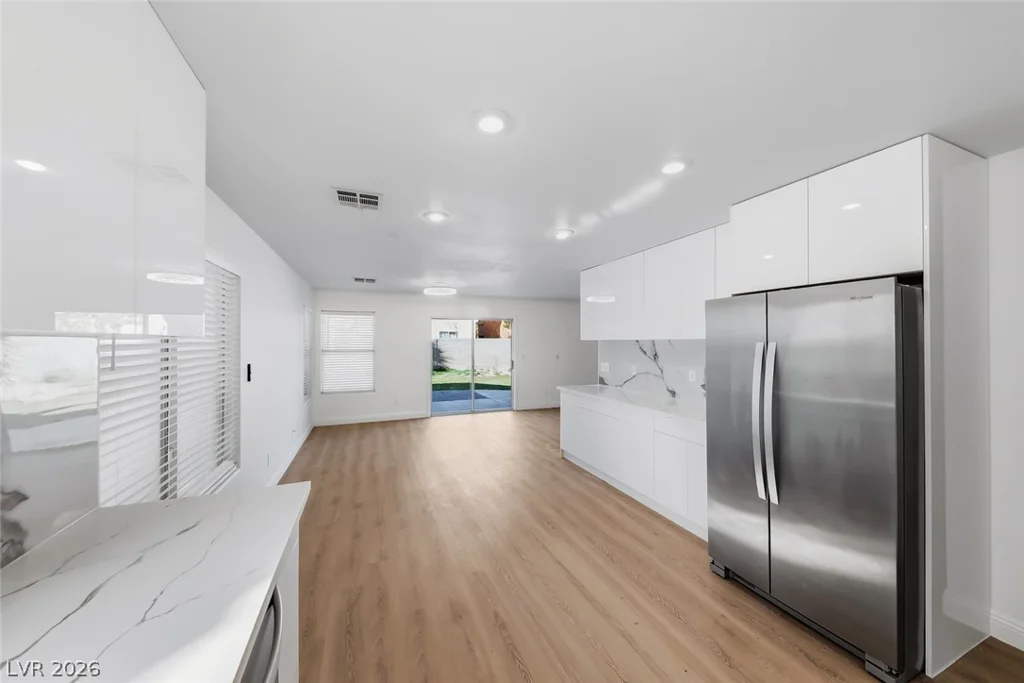8608 Hidden Pines, Las Vegas, NV 89143