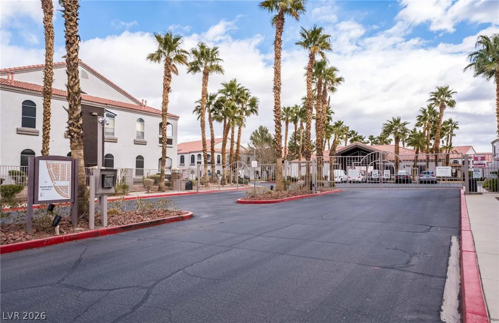 700 Carnegie, Henderson, NV 89052