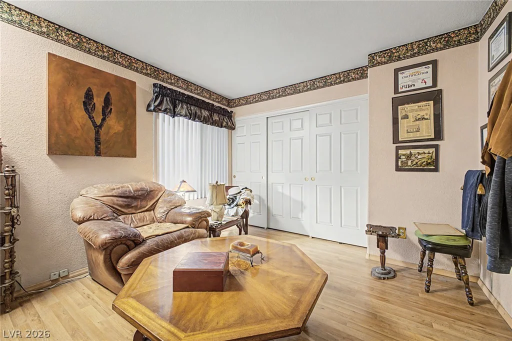 8208 Swan Lake, Las Vegas, NV 89128