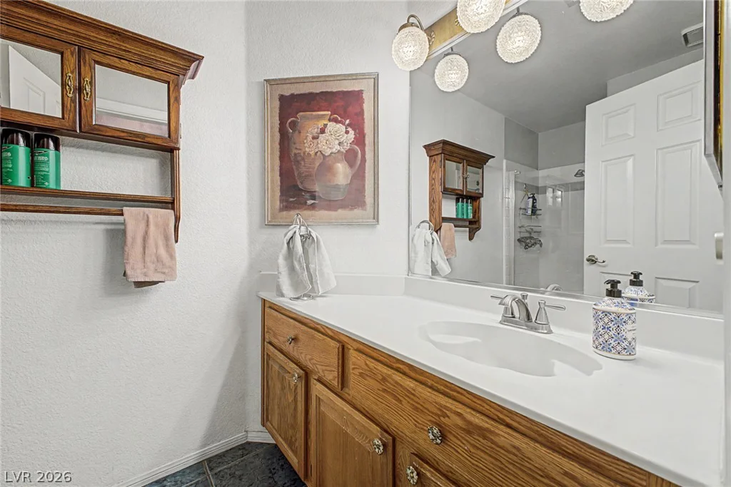 8208 Swan Lake, Las Vegas, NV 89128