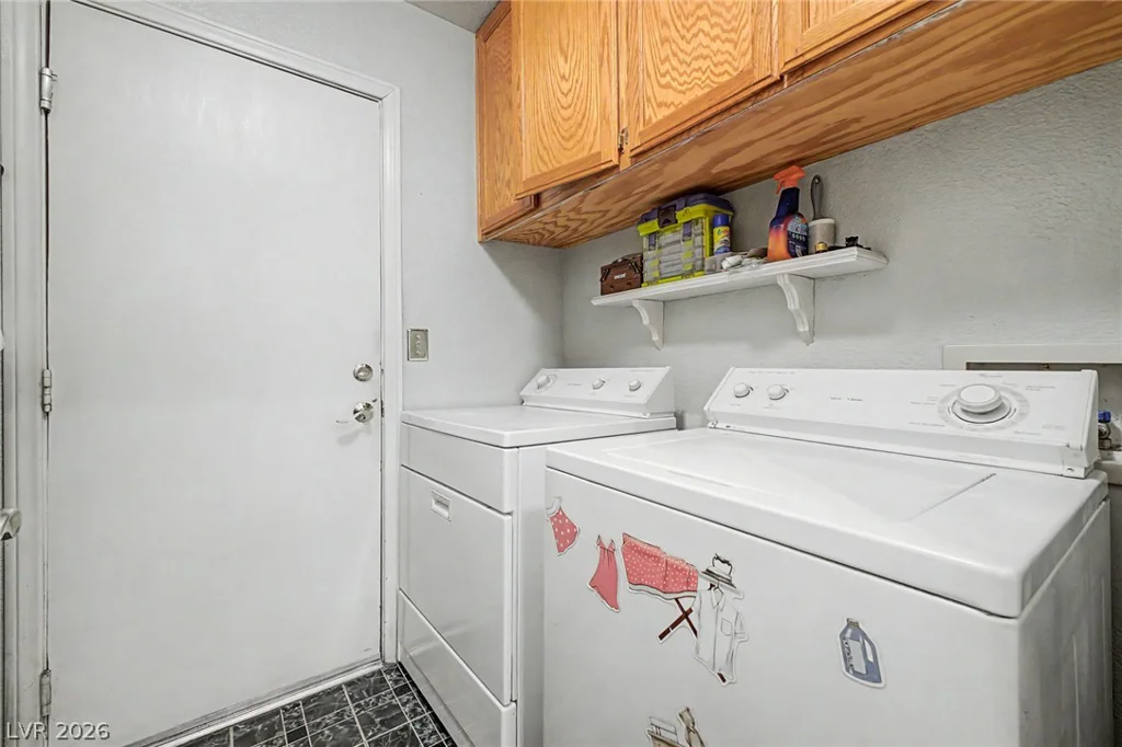 8208 Swan Lake, Las Vegas, NV 89128