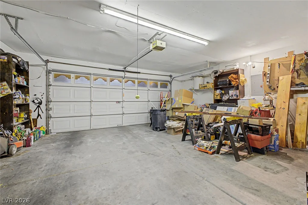 8208 Swan Lake, Las Vegas, NV 89128