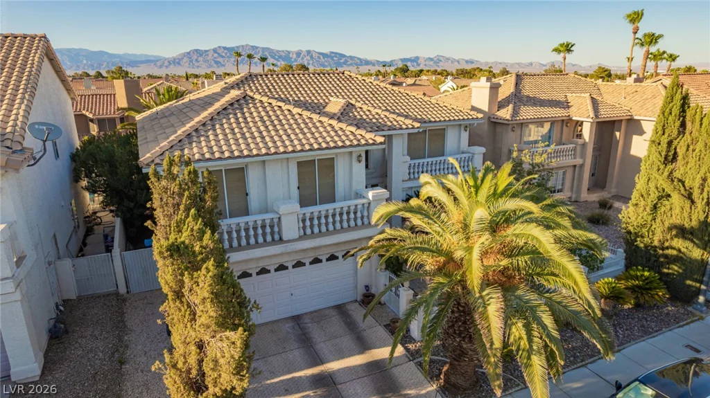 8208 Swan Lake, Las Vegas, NV 89128