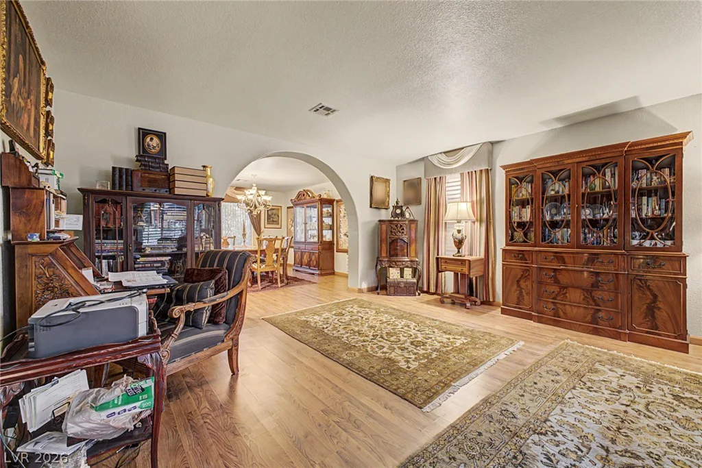 8208 Swan Lake, Las Vegas, NV 89128