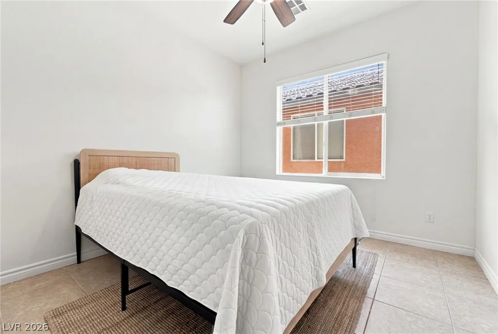 7425 Glorious Sun, Las Vegas, NV 89178