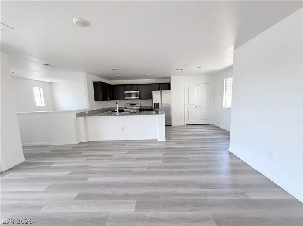6875 Crimson Shadow, North Las Vegas, NV 89086