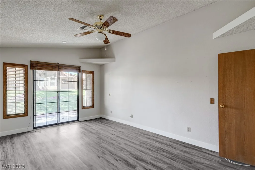 7916 Canoe, Las Vegas, NV 89145