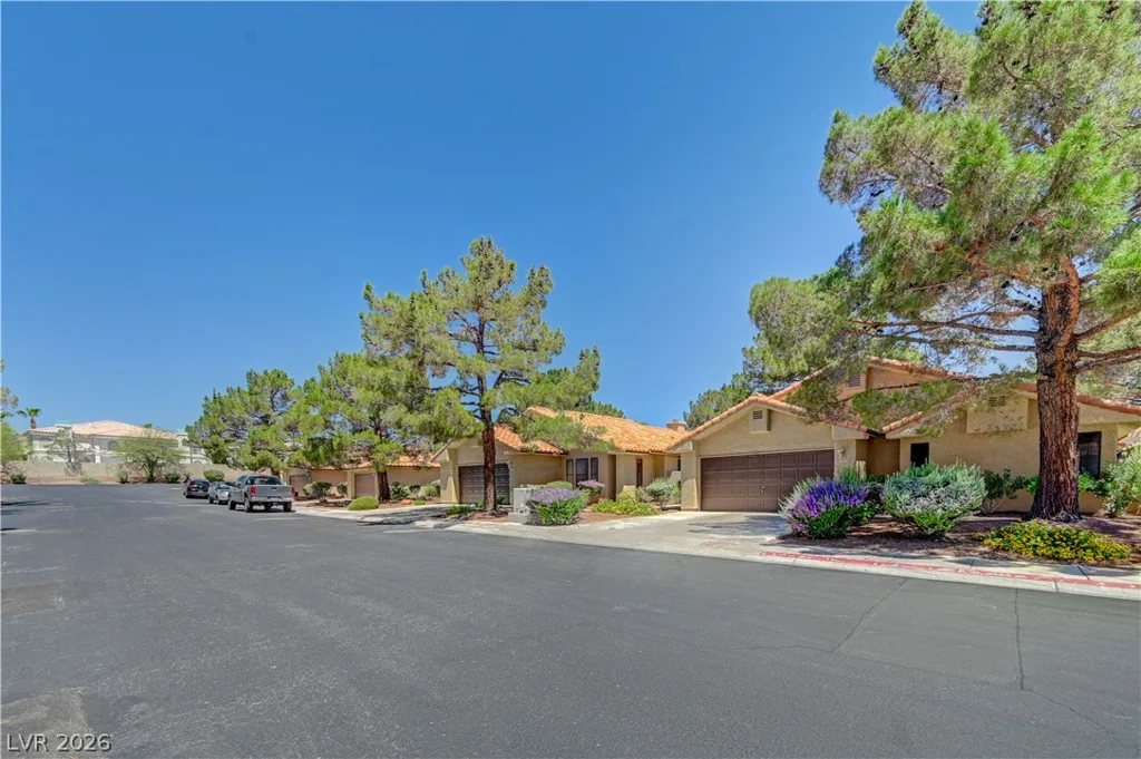 7916 Canoe, Las Vegas, NV 89145
