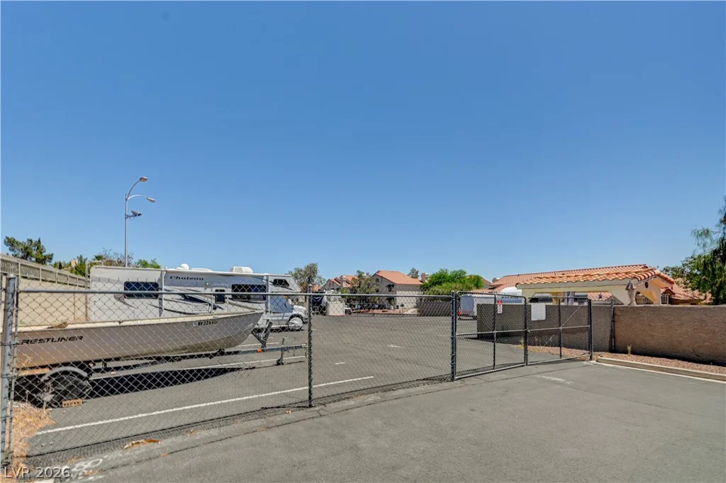 7916 Canoe, Las Vegas, NV 89145