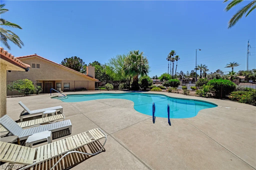 7916 Canoe, Las Vegas, NV 89145