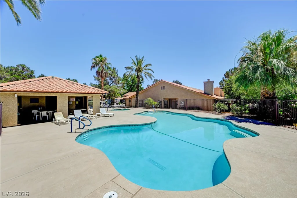 7916 Canoe, Las Vegas, NV 89145