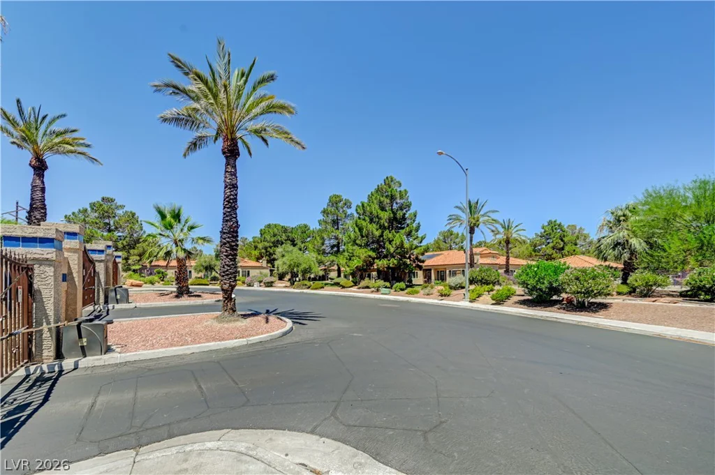 7916 Canoe, Las Vegas, NV 89145