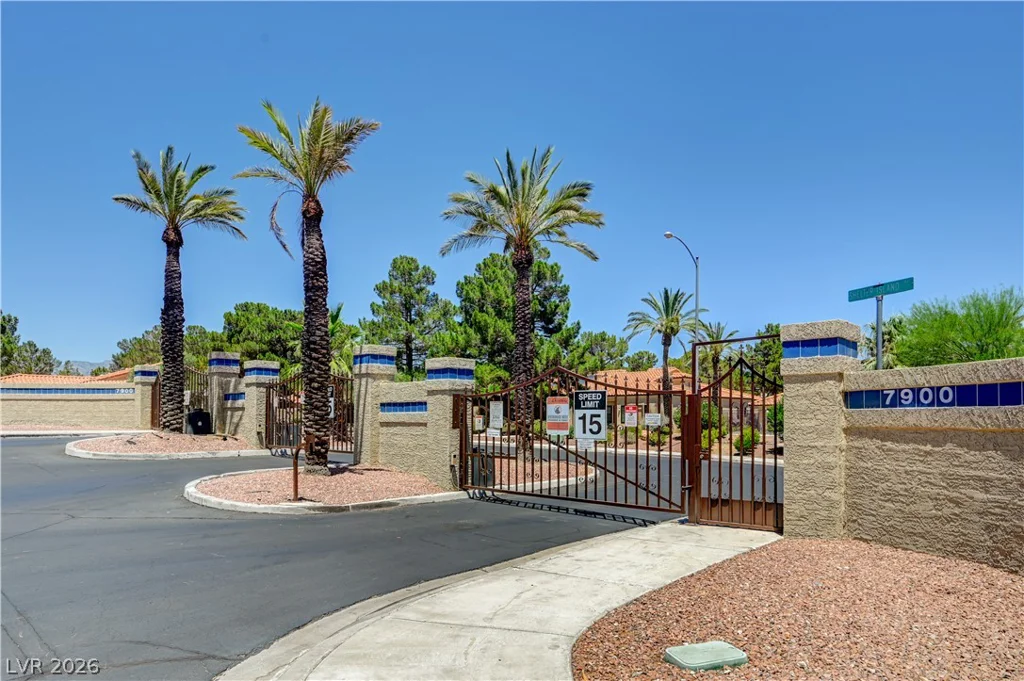 7916 Canoe, Las Vegas, NV 89145