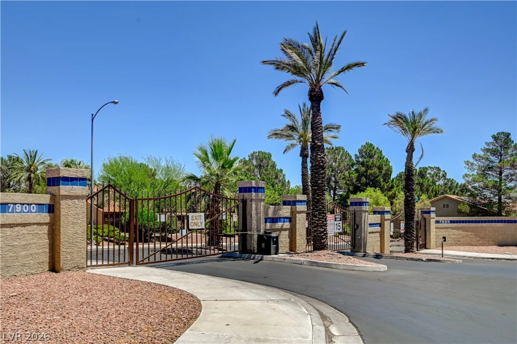 7916 Canoe, Las Vegas, NV 89145