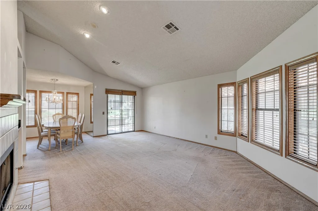 7916 Canoe, Las Vegas, NV 89145