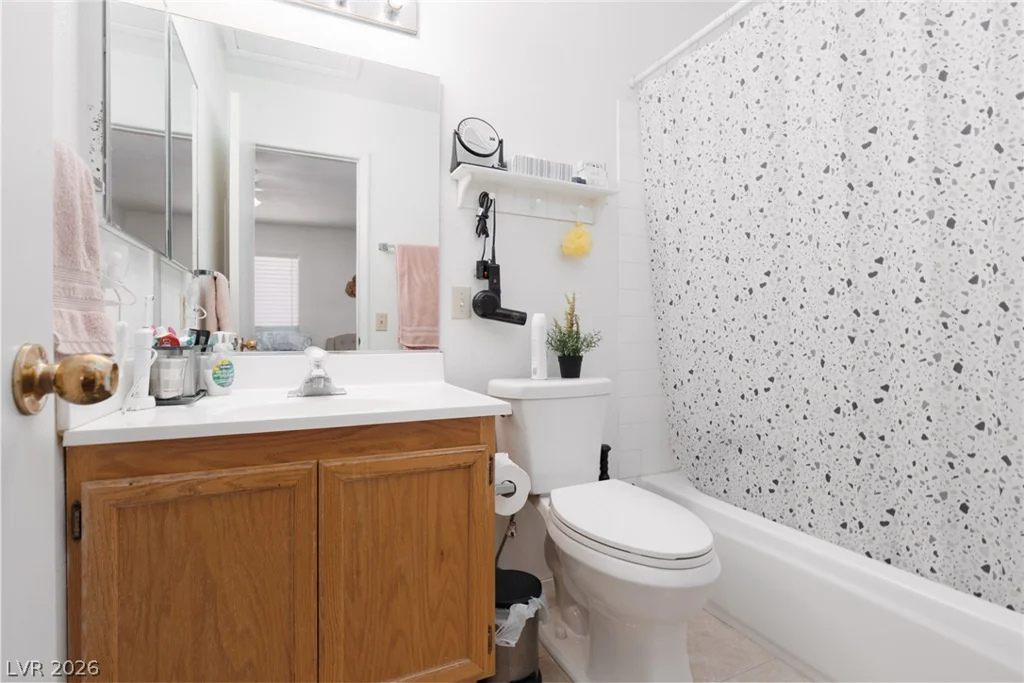7604 Cromberg, Las Vegas, NV 89145