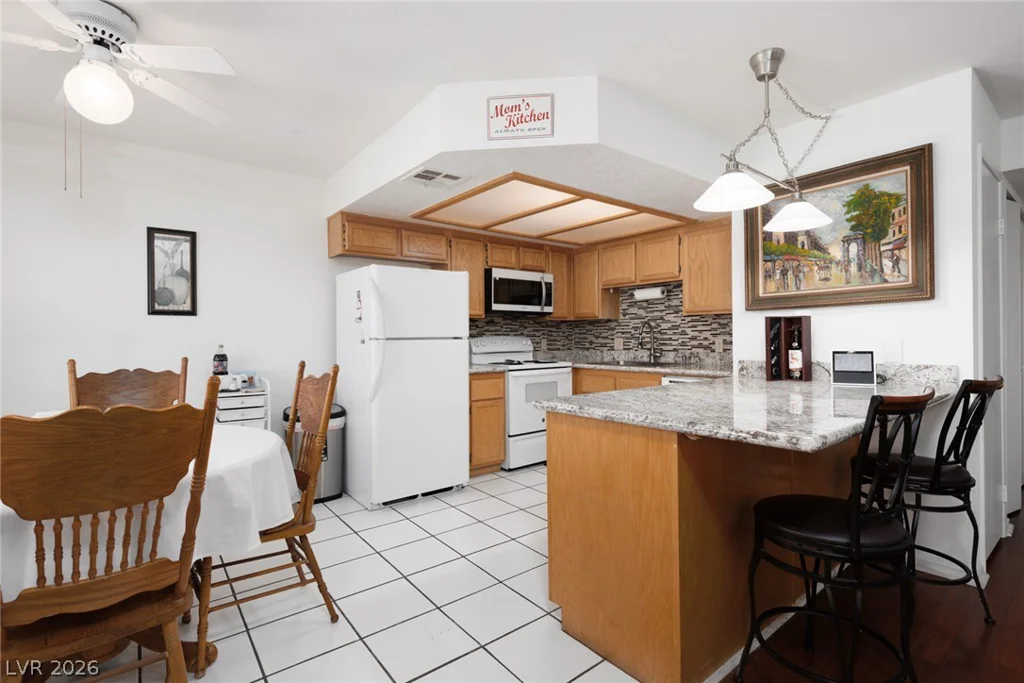7604 Cromberg, Las Vegas, NV 89145