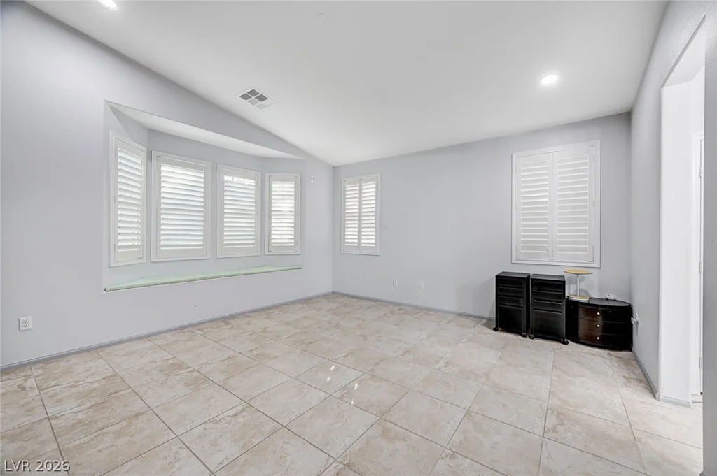 7129 Weavers, North Las Vegas, NV 89084