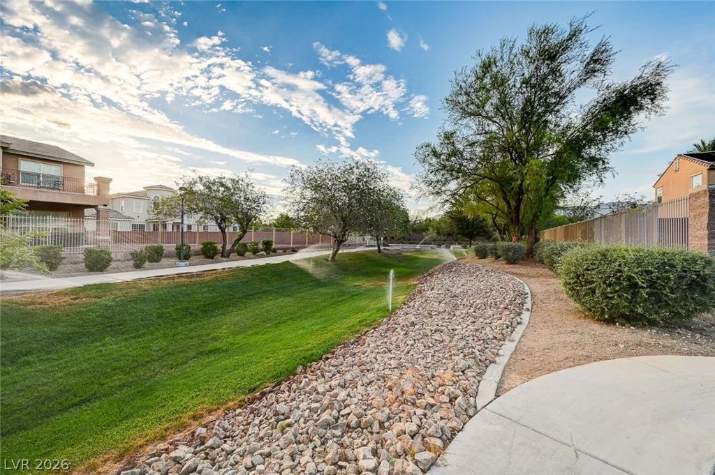 7129 Weavers, North Las Vegas, NV 89084