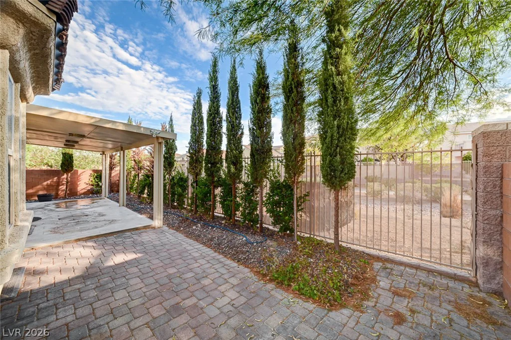 7129 Weavers, North Las Vegas, NV 89084