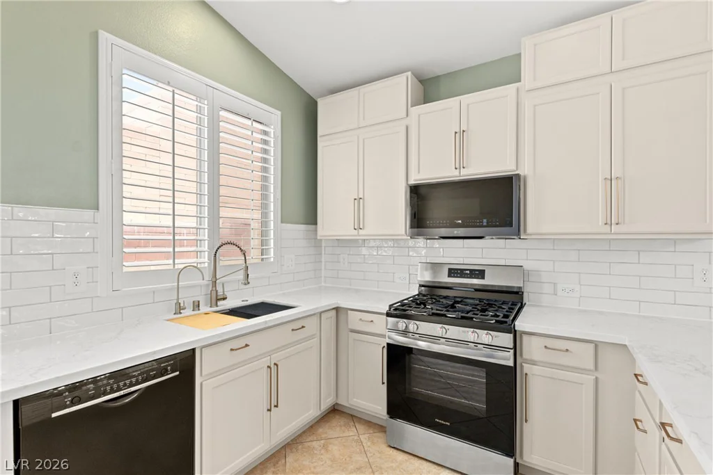 6749 Kostner, Las Vegas, NV 89149