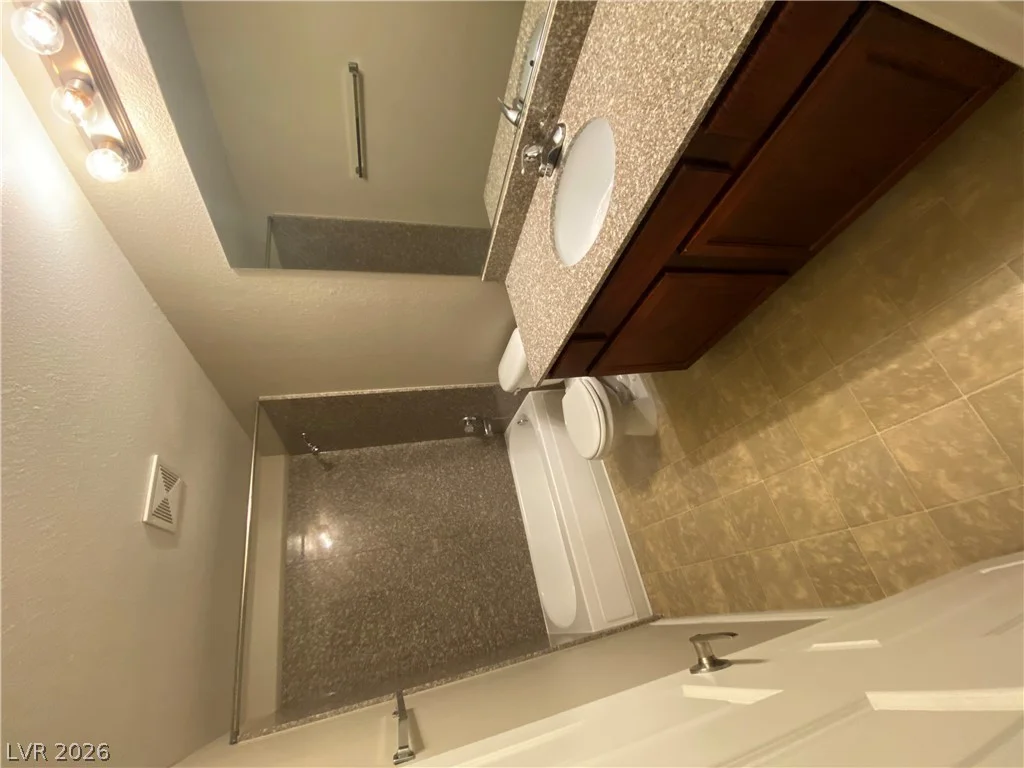 5163 Indian River, Las Vegas, NV 89103