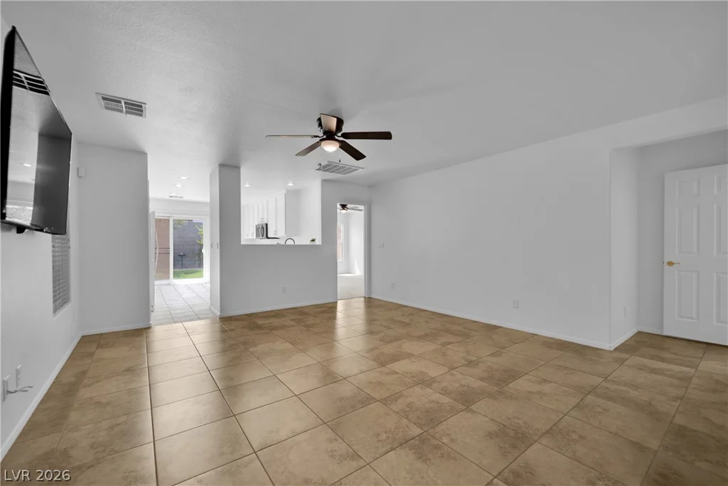 3963 Goldspur, Las Vegas, NV 89129