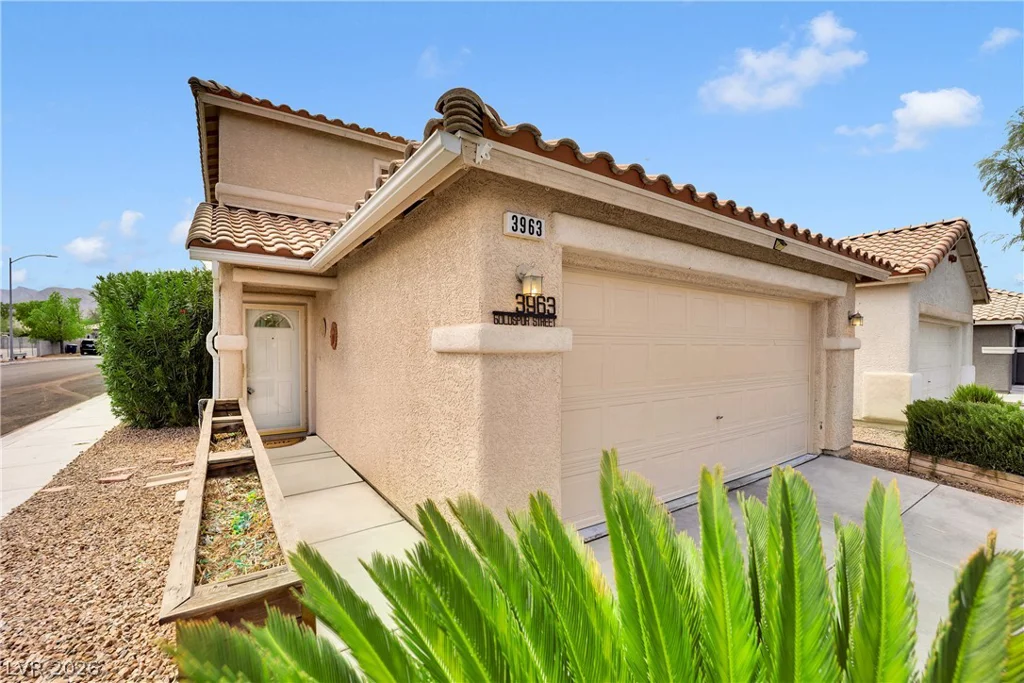 3963 Goldspur, Las Vegas, NV 89129