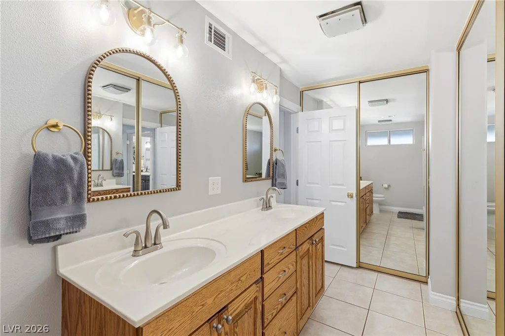 6562 Barbary, Las Vegas, NV 89103