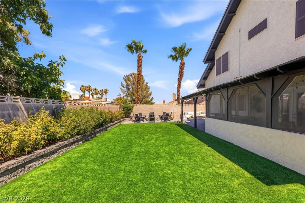 6562 Barbary, Las Vegas, NV 89103